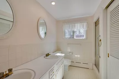 35 Hollywood Rd, Winchester, MA 01890 - Photo 15