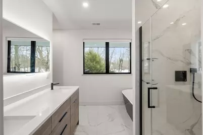 1242-1244 Beacon St #1242, Newton, MA 02468 - Photo 15