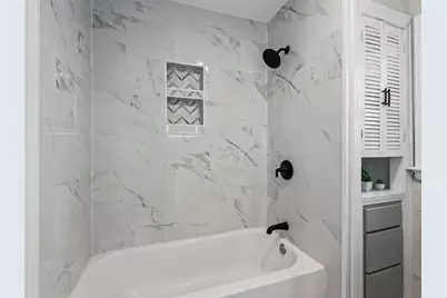 256 S Main St, Hopedale, MA 01747 - Photo 21