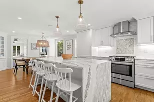 170 Benvenue St, Wellesley, MA 02482 - Photo 3