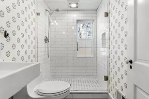 170 Benvenue St, Wellesley, MA 02482 - Photo 11