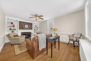 24 Mellen St, Needham, MA 02494 - Photo 3