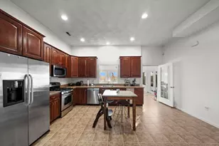 6 Fairlawn Ave, Burlington, MA 01803 - Photo 5