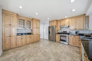 92 Shaw Rd, Belmont, MA 02478 - Photo 5