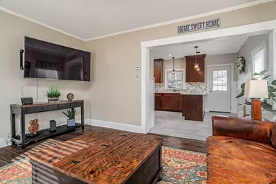 21 Porter St, Leominster, MA 01453 - Photo 9