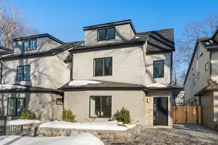 956 Walnut St, Newton, MA 02461 - Photo 1