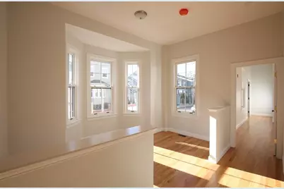 19 Lincoln Ave #19, Somerville, MA 02145 - Photo 3