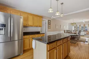 22 Tanglewood Park Dr, Haverhill, MA 01830 - Photo 9