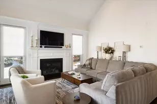 10 Tanglewood Dr, Framingham, MA 01701 - Photo 11