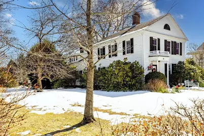 96 College St, South Hadley, MA 01075 - Photo 5