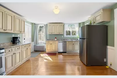 96 College St, South Hadley, MA 01075 - Photo 7