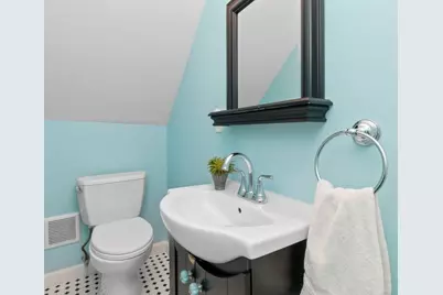 15 Henshaw St #1, Boston, MA 02135 - Photo 11