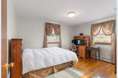 102 Suffolk St, Malden, MA 02148 - Photo 17