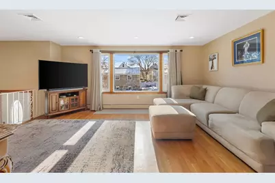 102 Suffolk St, Malden, MA 02148 - Photo 5