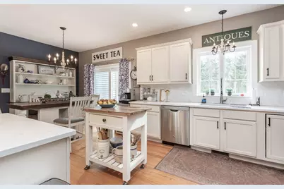 26 Heritage Drive, Taunton, MA 02767 - Photo 5