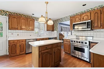 88 Patricia Dr, Milton, MA 02186 - Photo 11