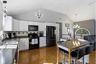 16 Princeton Rd, Hudson, MA 01749 - Photo 7