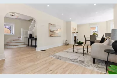 19 Laurel St, Saugus, MA 01906 - Photo 15