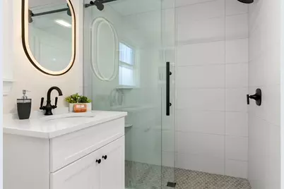 19 Laurel St, Saugus, MA 01906 - Photo 21