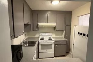 15 Cass St, Boston, MA 02132 - Photo 3