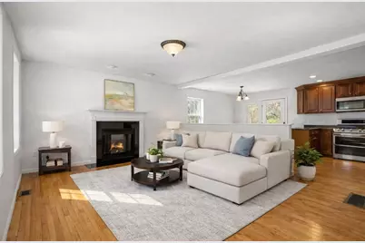 34 Shakespeare St, Tyngsborough, MA 01879 - Photo 7