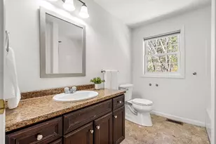 34 Shakespeare St, Tyngsborough, MA 01879 - Photo 23