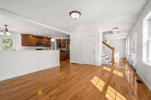 34 Shakespeare St, Tyngsborough, MA 01879 - Photo 9