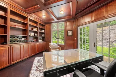 43 Bristol Rd, Wellesley, MA 02481 - Photo 23