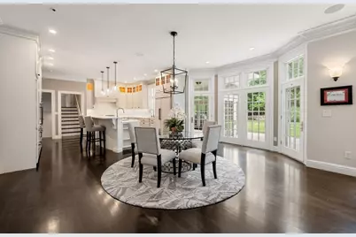 43 Bristol Rd, Wellesley, MA 02481 - Photo 11