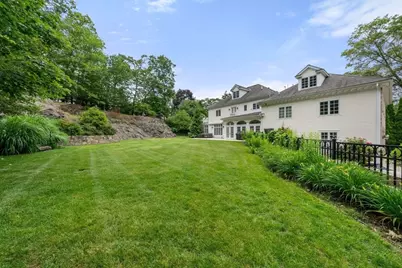 43 Bristol Rd, Wellesley, MA 02481 - Photo 41