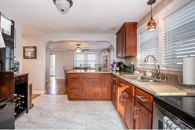 34 Sammett Ave, Boston, MA 02131 - Photo 5