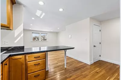 24 Denny St #6, Boston, MA 02125 - Photo 7