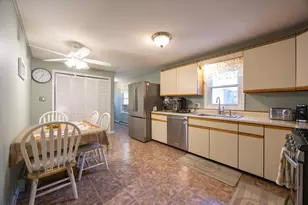 11 Edgeworth St, Billerica, MA 01821 - Photo 13