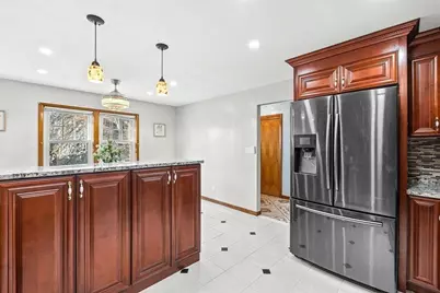 35 Fells Avenue Ter, Medford, MA 02155 - Photo 7