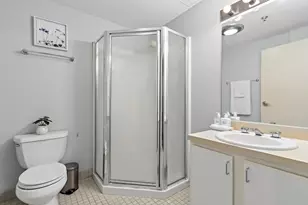 534 Commonwealth Ave, Boston, MA 02215 - Photo 11