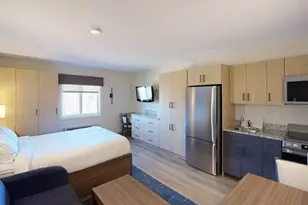 880 Donald J Lynch Blvd, Marlborough, MA 01752 - Photo 1