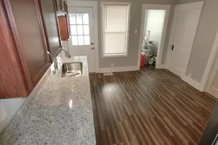 19 Cross St, Grafton, MA 01560 - Photo 3