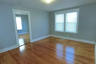 19 Cross St, Grafton, MA 01560 - Photo 5