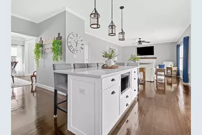 244 Robert Rd, Marlborough, MA 01752 - Photo 3