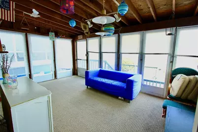 82 Flint St, Salem, MA 01970 - Photo 3