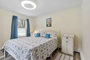 17 Vinton St, Leominster, MA 01453 - Photo 5