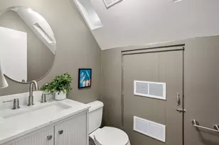 22 Shawmut St, Boston, MA 02116 - Photo 9