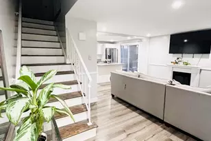 28 B Staples St, Taunton, MA 02718 - Photo 3