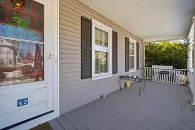 42 Lawler St, Holyoke, MA 01040 - Photo 7