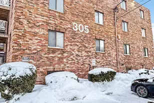 305 Riverside Ave, Medford, MA 02155 - Photo 11