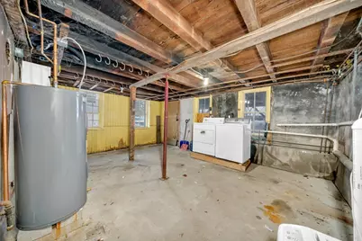 4 Boardman St, Amesbury, MA 01913 - Photo 23