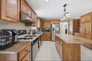 2 Lakeside Terrace, Westford, MA 01886 - Photo 3