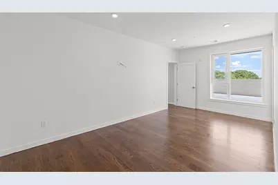 267 Old Colony Ave #507, Boston, MA 02127 - Photo 11