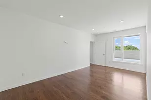 267 Old Colony Ave, Boston, MA 02127 - Photo 11