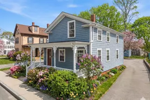 17 School St, Middleborough, MA 02346 - Photo 1